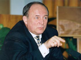 Вячеслав Позгалев. Фото с сайта premier.region35.ru (с)