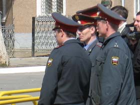Милиционеры. Фото Ольги Анисимовой, для Каспарова.Ru (c)