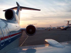 Самолеты. Фото с сайта dubnacity.ru