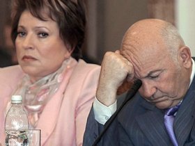 Валентина Матвиенко и Юрий Лужков. Фото газеты "Коммерсант"