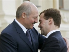 Александр Лукашенко и Дмитрий Медведев. Фото: epopov.ru