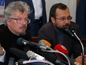 Эдуард Лимонов и Денис Билунов. Фото Собкор®ru.