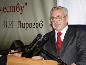 Николай Володин в должности ректора. Взято с zhyrnalist.blogspot.com