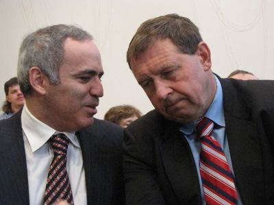 Каспаров и Илларионов. Фото с сайта: gallery.khodorkovsky.ru…