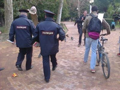 Задержание активиста на пикете в поддержку Евгения Витишко. Фото: twitter.com