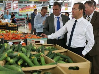Д.Медведев на рынке