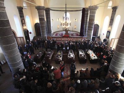 Похороны семьи Аветисян. Фото: Кommersant.ru
