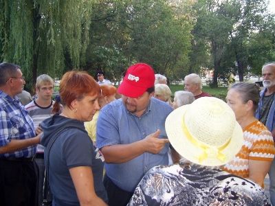 Жители Заводского района в Саратове. Фото: om-saratov.ru