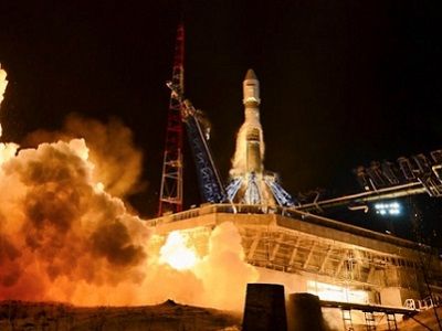 Запуск спутника. Фото mil.ru, источник - izvestia.ru