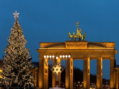 Берлин. Менора и рождественская елка у Бранденбургских ворот. Фото: flickr.com