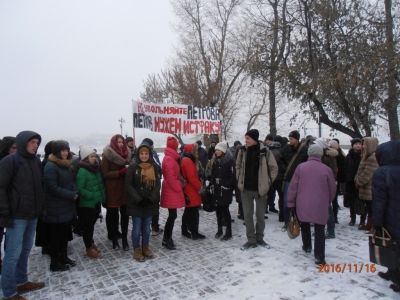 Митинг в Иркутске против увольнения Алексея Петрова. Фото: avtonom.org