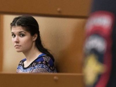 Варвара Караулова в суде. Публикуется в www.facebook.com/popova.alyona