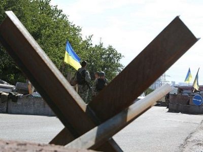 Грузовая блокада в Донбассе, блок-пост. Источник - dpsu.gov.ua, unian.net