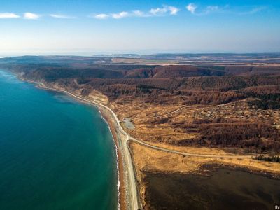 Побережье Анивского залива в городе Корсаков. Фото: Илья Варламов / varlamov.ru