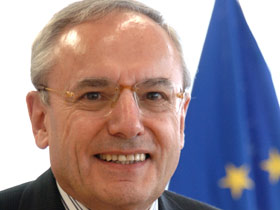 Жак Барро, комиссар ЕС по транспорту. Фото с сайта ec.europa.eu