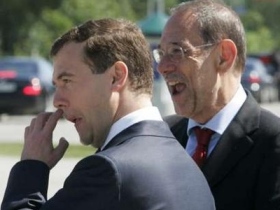 Дмитрий Медведев и Хавьер Солана на саммите Россия-ЕС. Фото с сайта yahoo.com