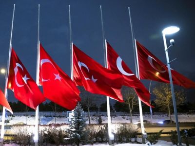 Траур в Турции после землетрясения, 7.02.23. Фото: t.me/stormdaily